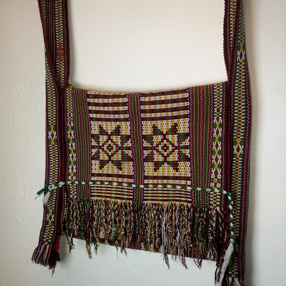 Handmade shoulder bag native in design
